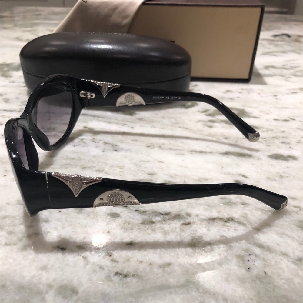 Louis Vuitton Sunglasses - Picture 6 of 8